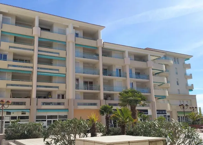 Les Pins Bleus Ζουάν λε Πιν